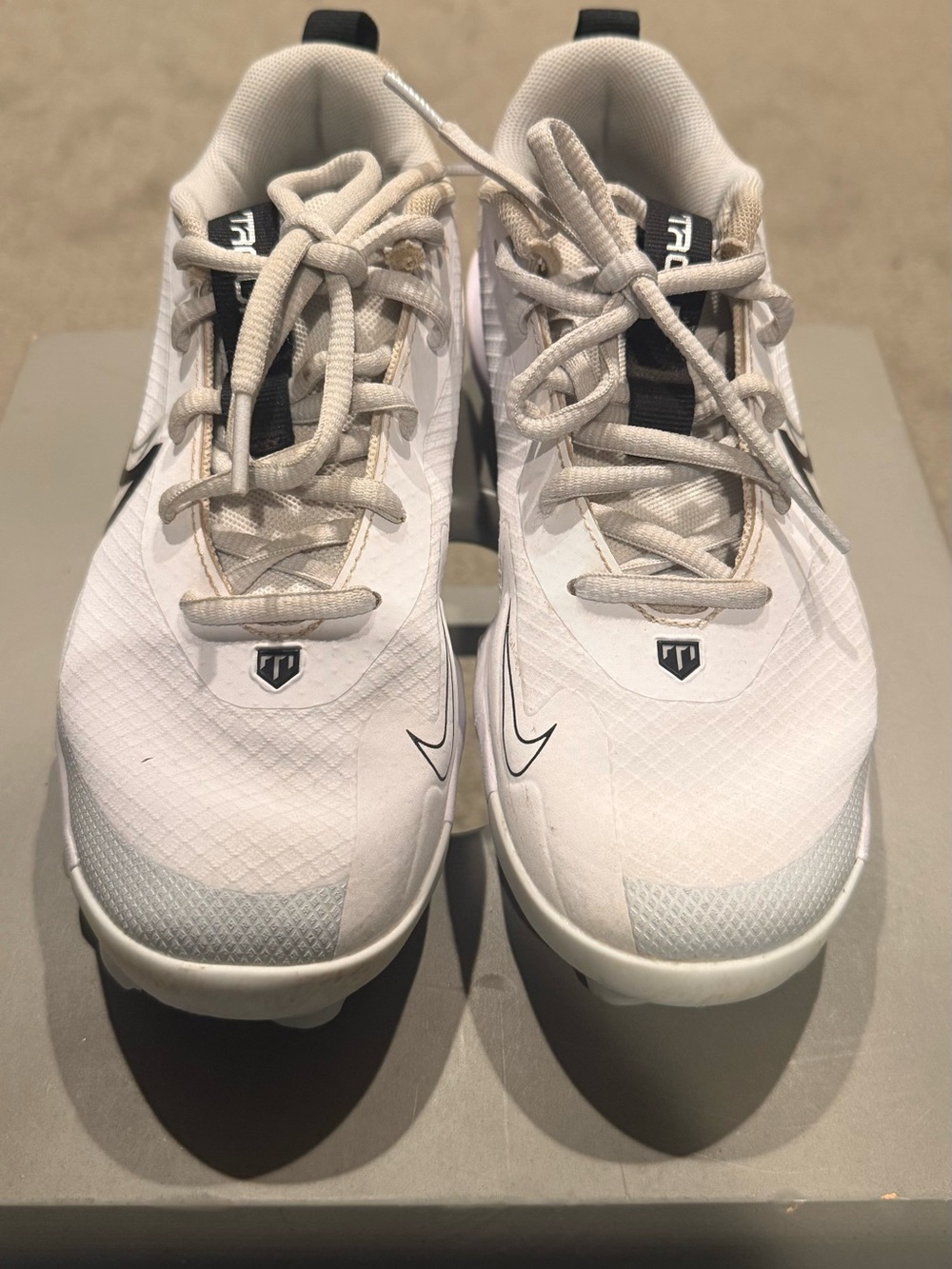 Nike Mike Trout Youth Baseball Cleats – Size 4Y
